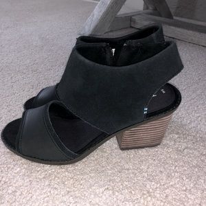 TOMS Heels